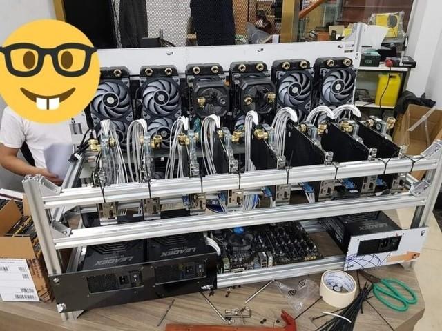 玩家自制10卡RTX 3090水冷矿机：造价25万打不住 满载也才50度